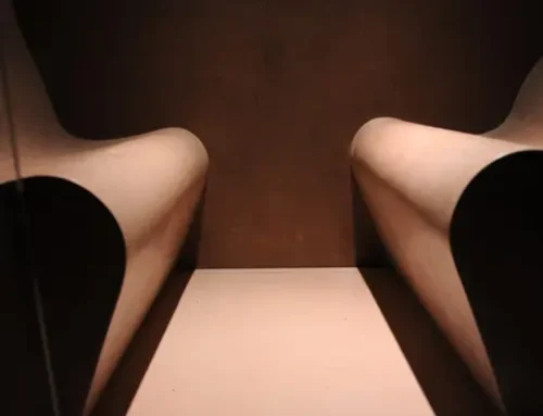 Безфланцевая, цельная поверхность