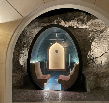 SOLEUM-EGG, Luxury steam bath with SICIS mosaics