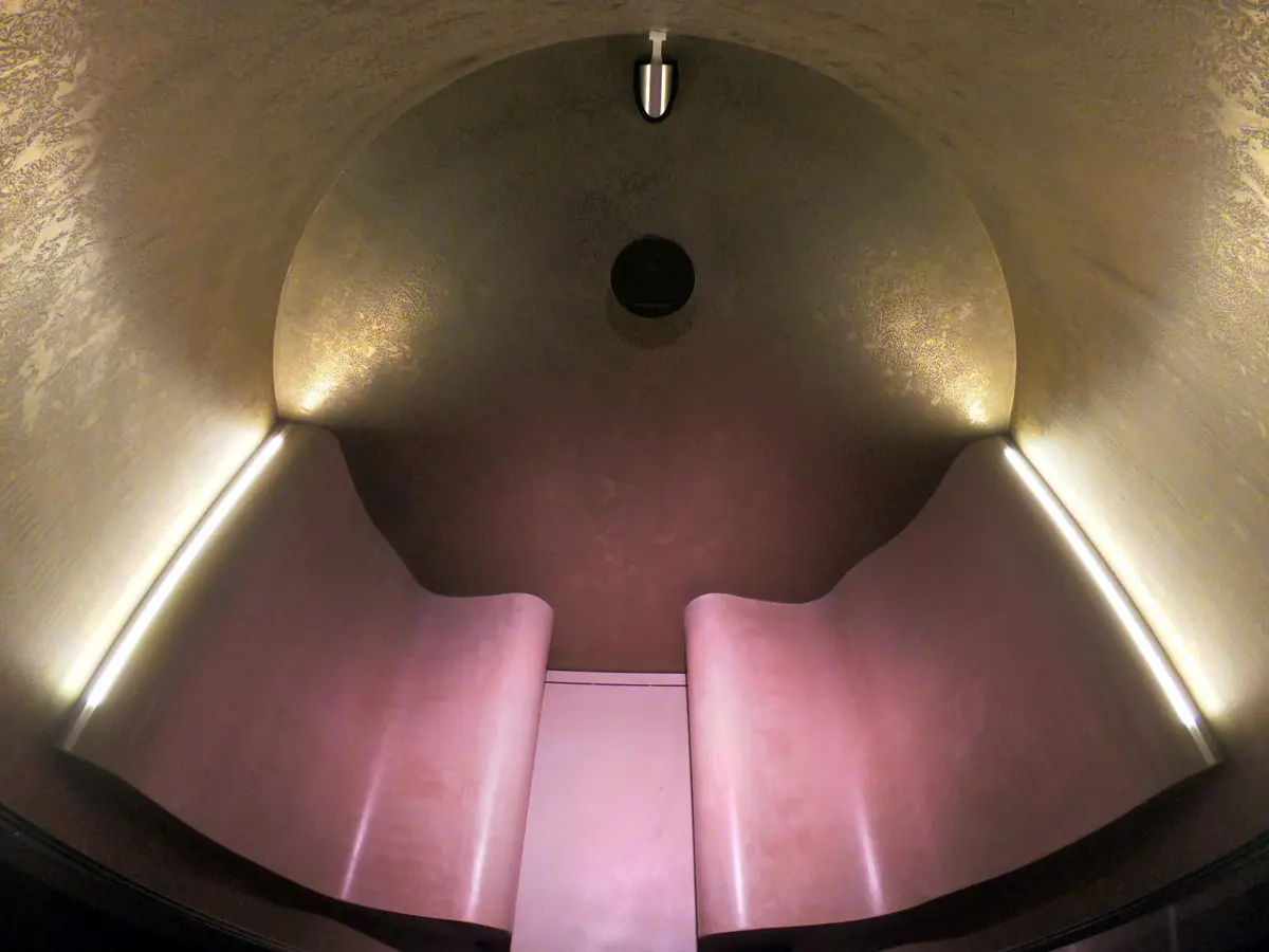 Jednolitý povrch bez zlomů 1 Jednolitý povrch bez zlomů