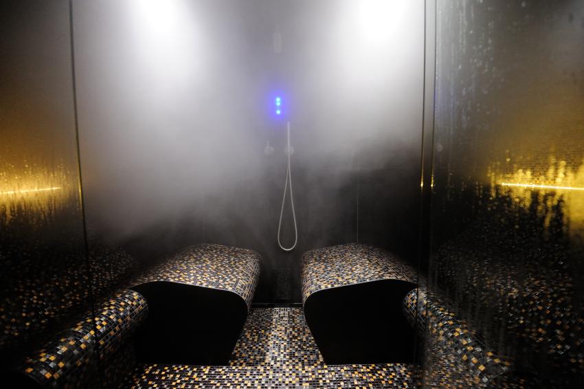 Soleum Ellipse - Luxury Steam bath