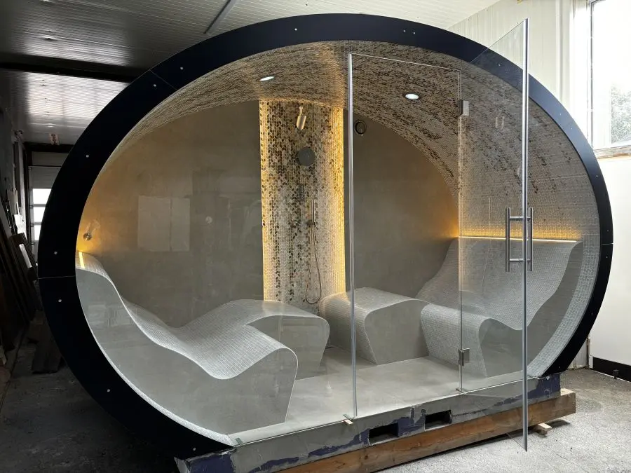 Luxury steam bath outdoor area_2 Luxury steam bath on the terrace with SICIS Mosaic