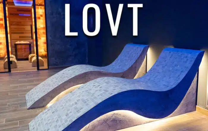 SOLEUM proyectos de bienestar al aire libre 7 Tumbonas calefactadas para la zona SPA